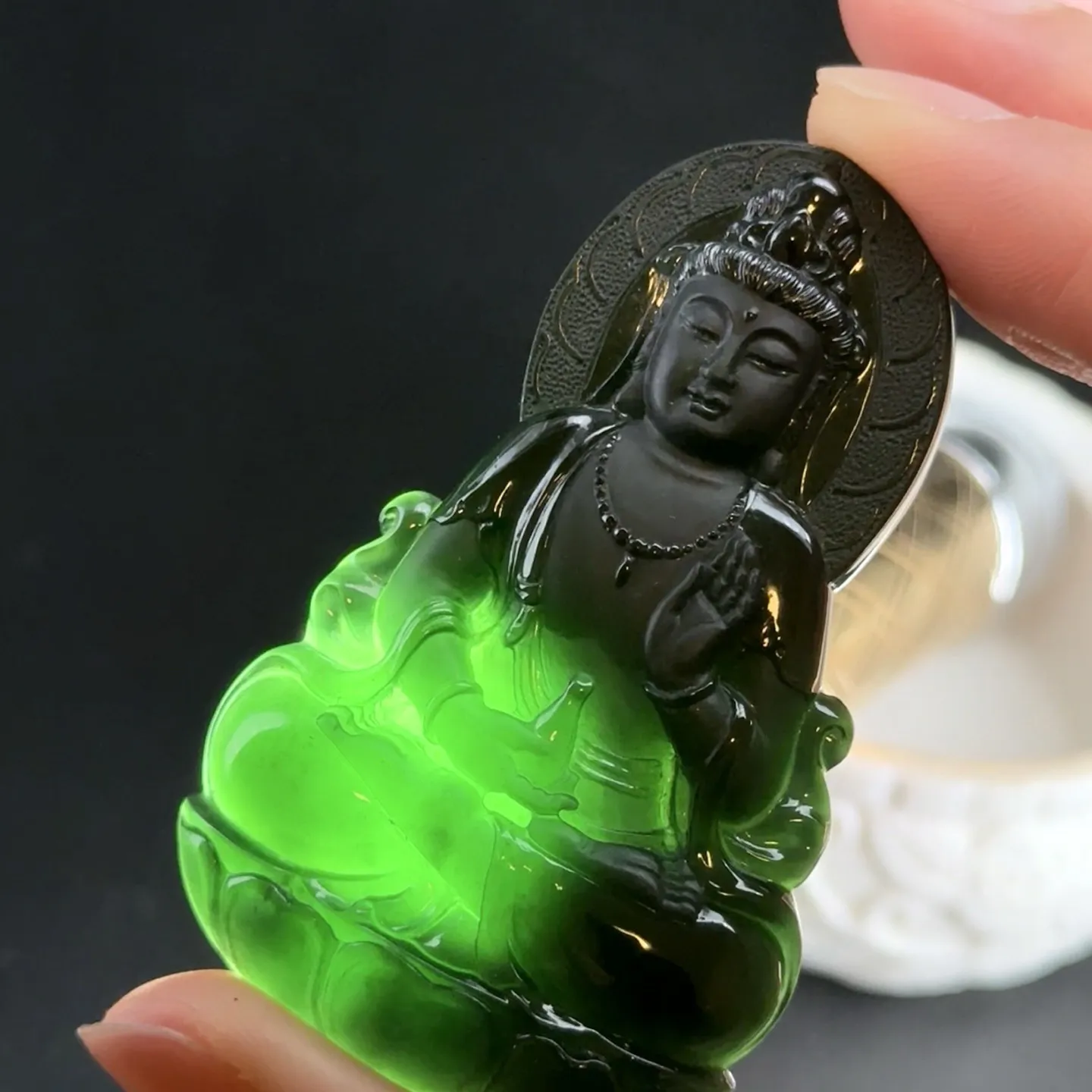 精品墨翠观音 种好色正 黑度极好 打灯通透 油性十足