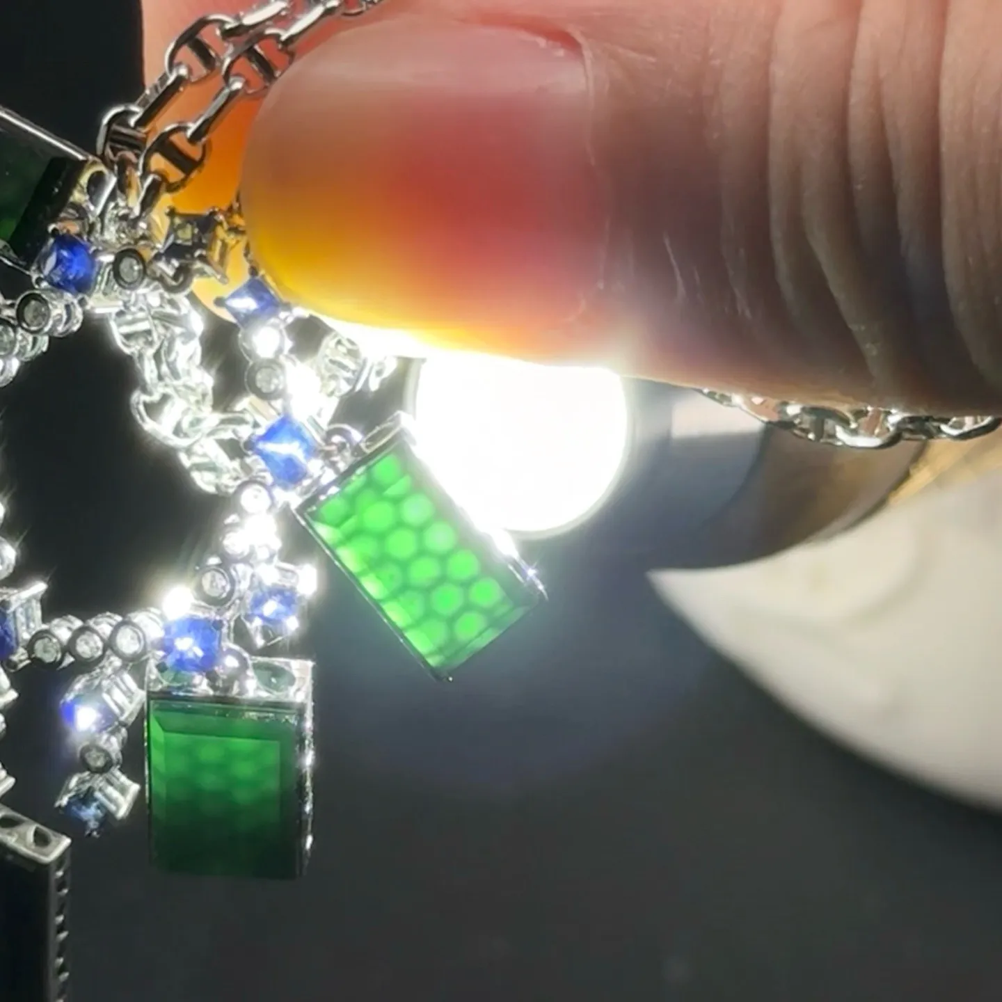 精品18k墨翠项链 种好色正 黑度极好 打灯通透 油性十足