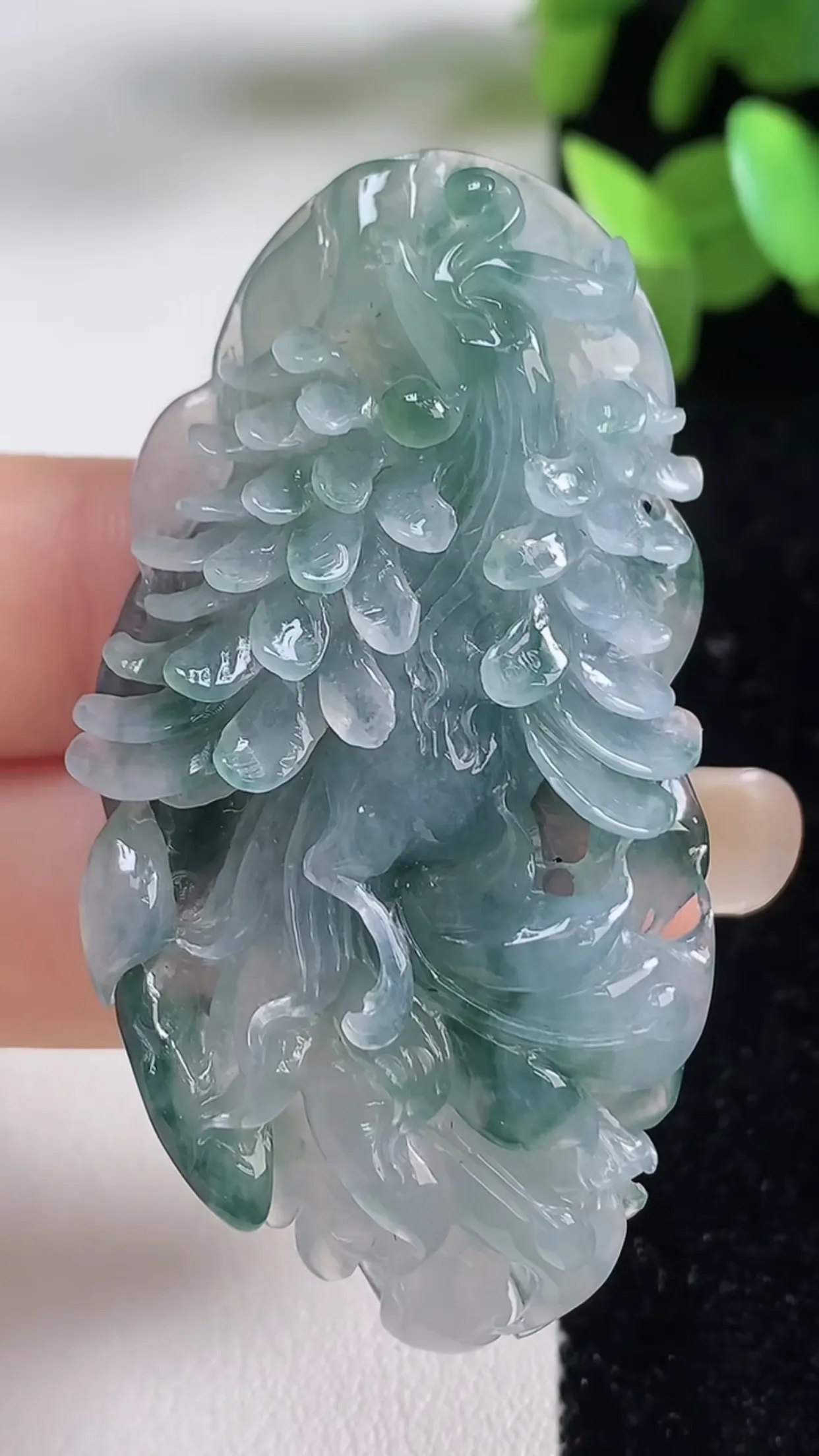 缅甸天然翡翠a货 老坑料起胶冰种 飘花凤凰吊坠，尺寸57.7-29.3-10.4mm  y 24.14