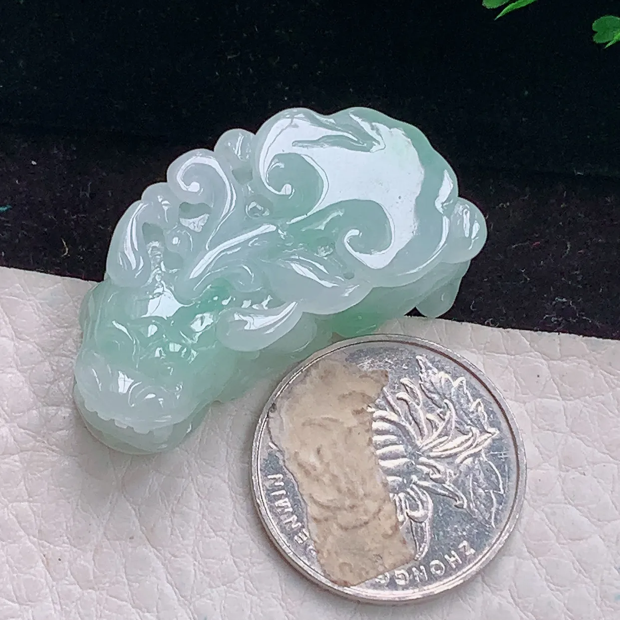 sx实拍39*20.3*12缅甸翡翠A货精雕水绿招财貔貅 皮休玉吊坠 玉挂件