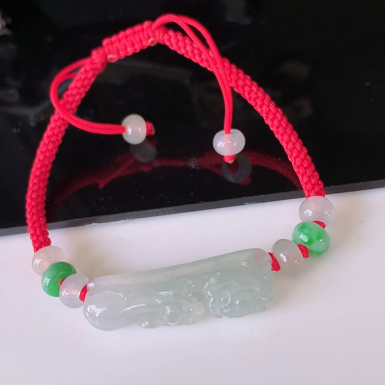 自然光实拍，冰种翡翠龙手串手链，种老水足，冰清玉润  颜色漂亮  #81.6尺寸30*6.2*8.2