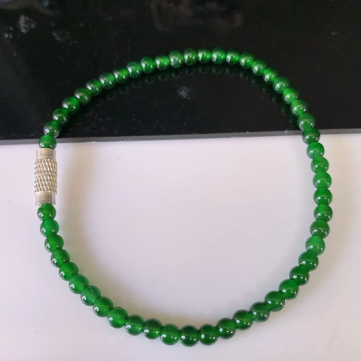 自然光实拍，冰种满绿翡翠手串手链，种老水足，冰清玉润   颜色漂亮  #81.6取一尺寸3