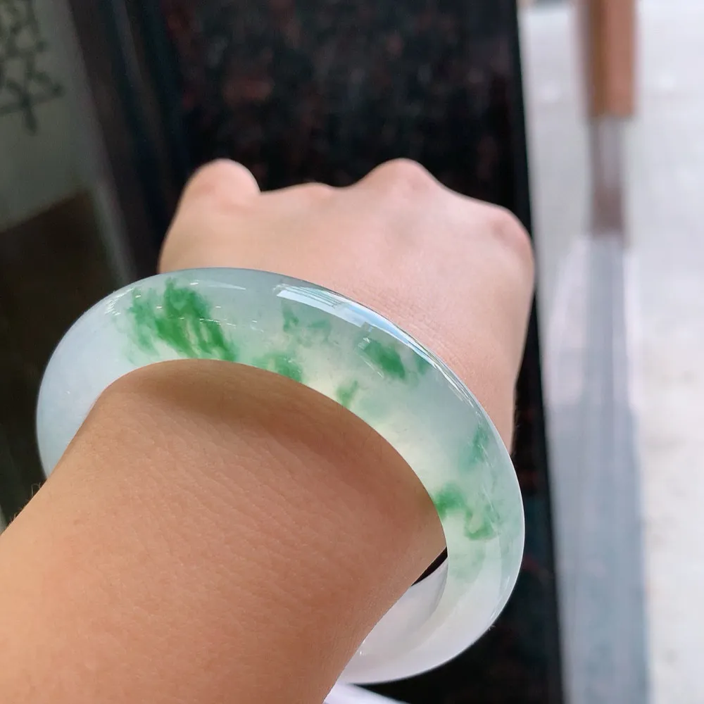 正圈冰玻绿花 无瑕 尺寸:56.5/13.2/8.9 花美 种水好️️