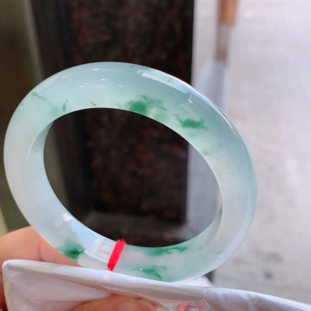 正圈冰玻飘花 无瑕 尺寸:59.3/12.2/9.6 花美 种水好🥰🥰