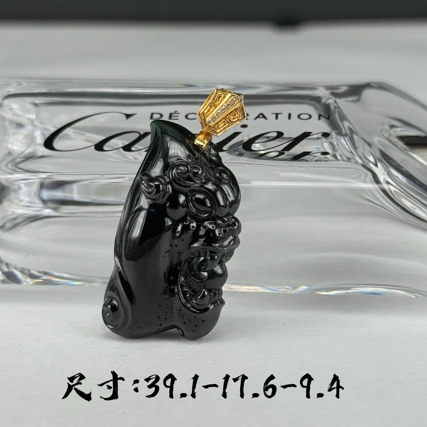 精品18k瑞兽头 种好色正 黑度极好 打灯通透 油性十足