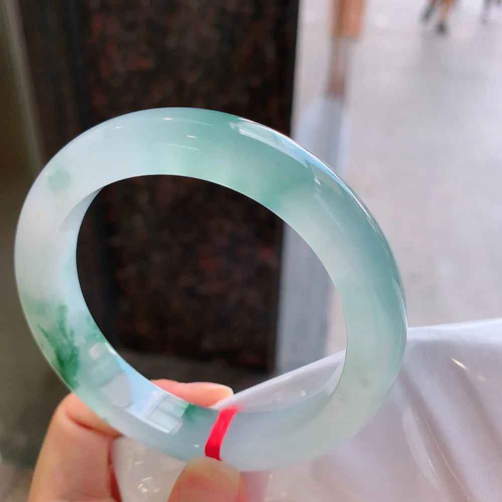 正圈冰玻飘花 无瑕 尺寸:59.3/12.2/9.6 花美 种水好🥰🥰