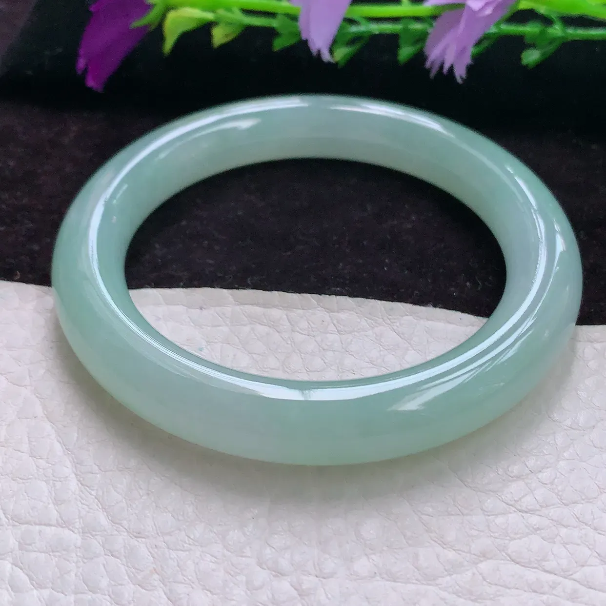 yq实拍54.5*10.5叮当镯 精美冰甜绿圆条缅甸翡翠玉手镯 美人镯
