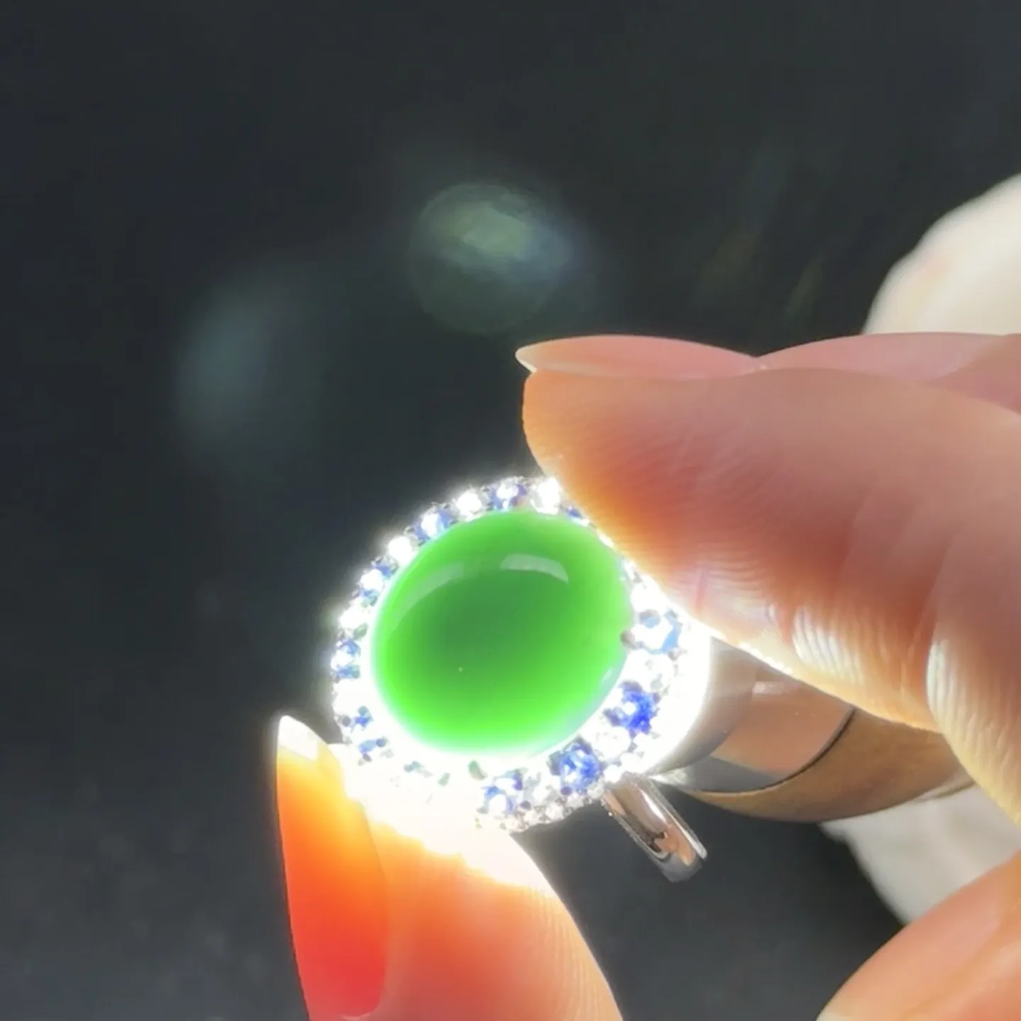 精品18k墨翠豪镶女戒 种好色正 黑度极好 打灯通透 油性十足