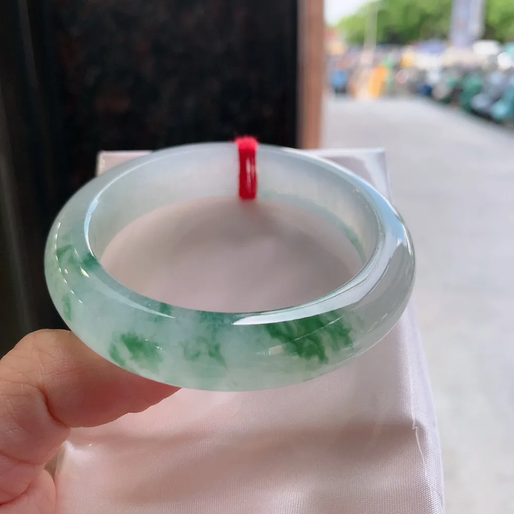 正圈冰玻绿花 无瑕 尺寸:56.5/13.2/8.9 花美 种水好️️
