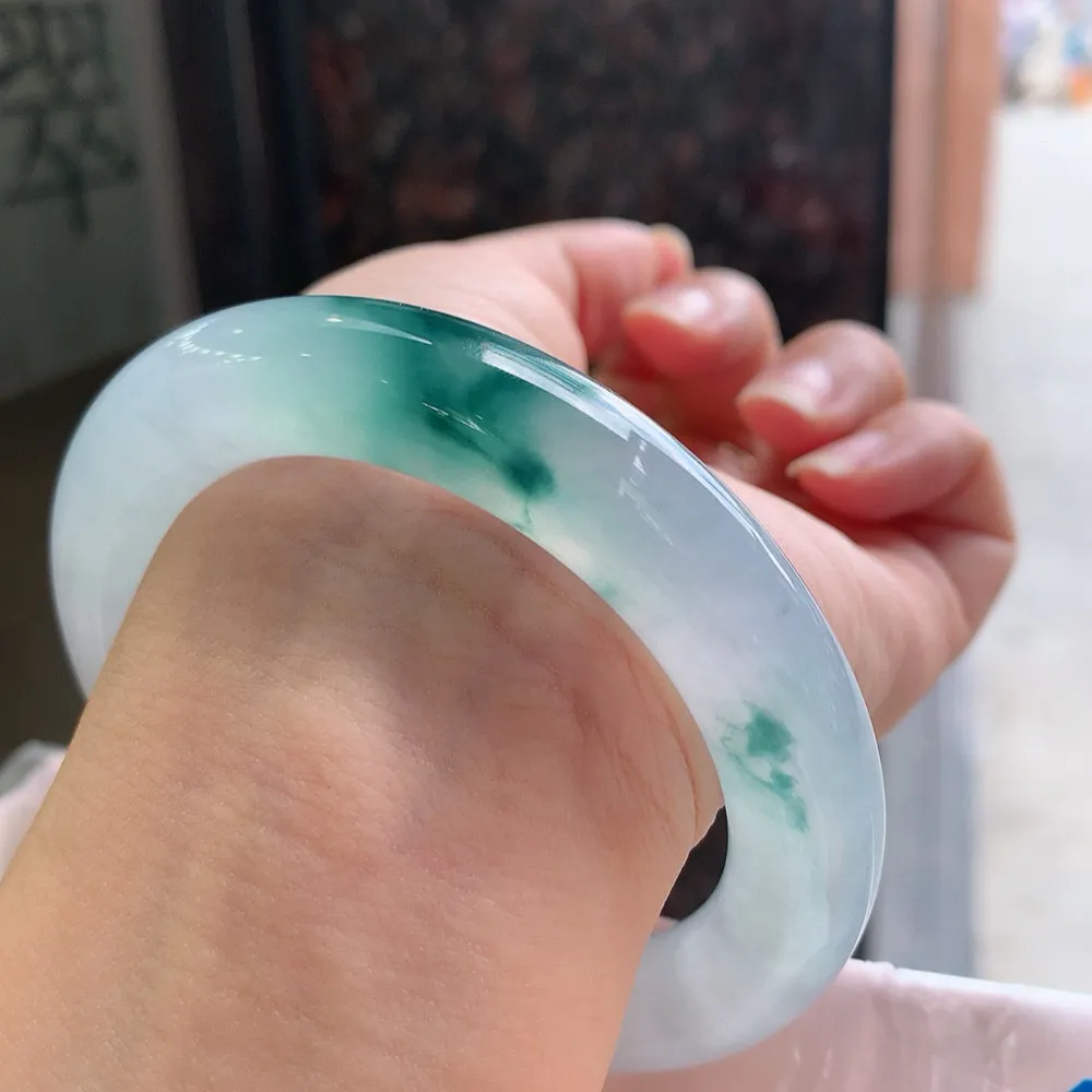 圆条高冰飘花 无瑕 尺寸:56.5/11.9 花美 🥰🥰