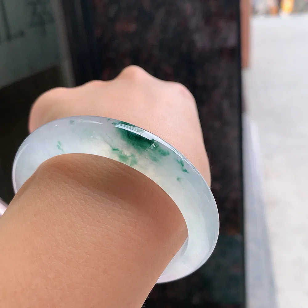 正圈冰玻飘花 无瑕 尺寸:53.1/11.8/8.4 花美🥰🥰