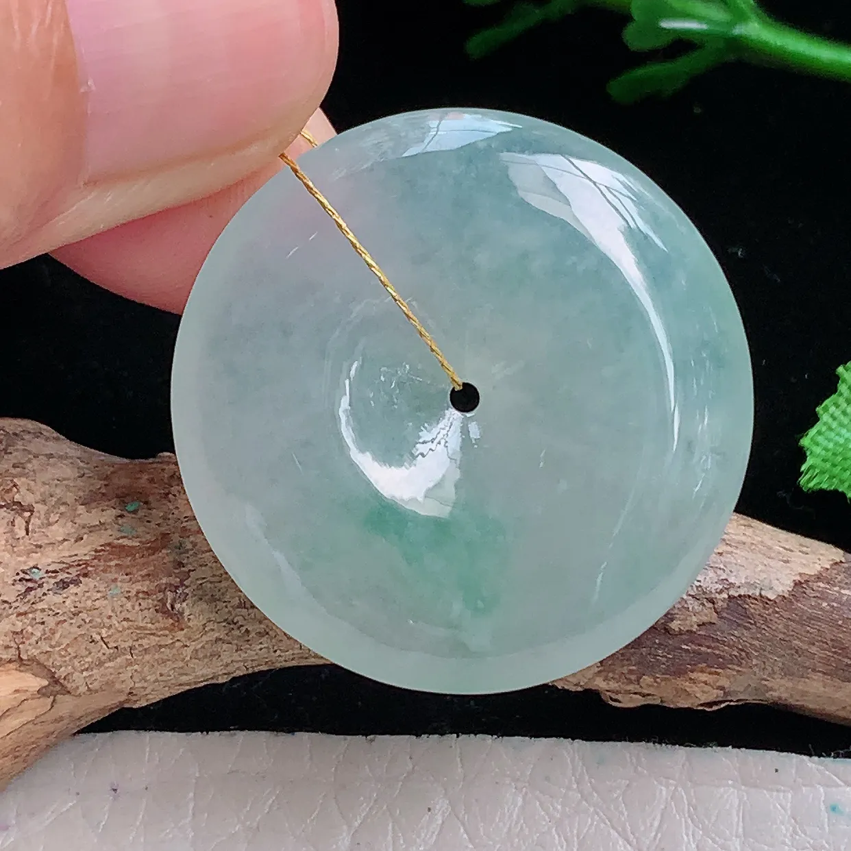 ws实拍30*5.6缅甸翡翠A货精雕冰飘花平安扣 玉扣玉吊坠 玉挂件