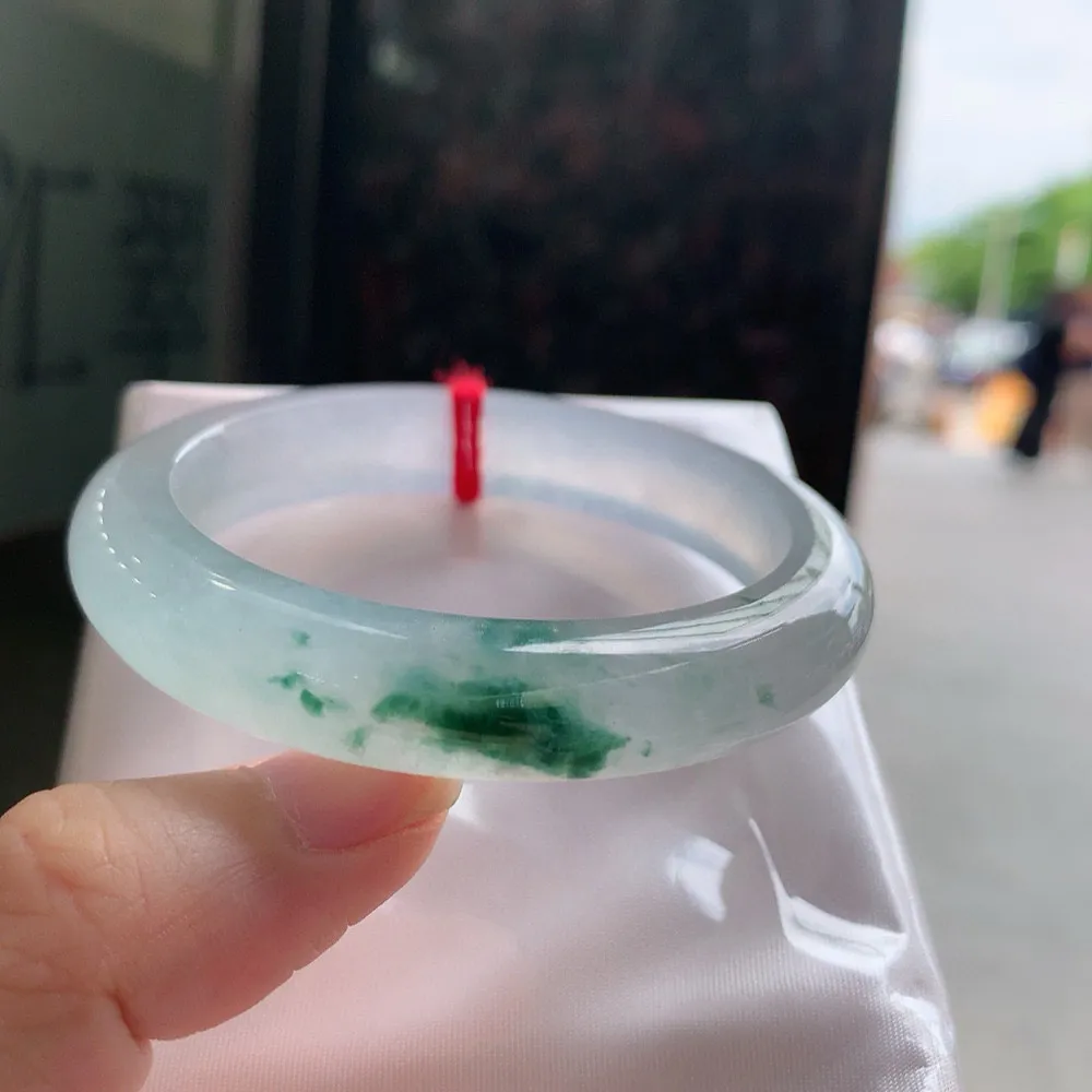 正圈冰玻飘花 无瑕 尺寸:53.1/11.8/8.4 花美🥰🥰