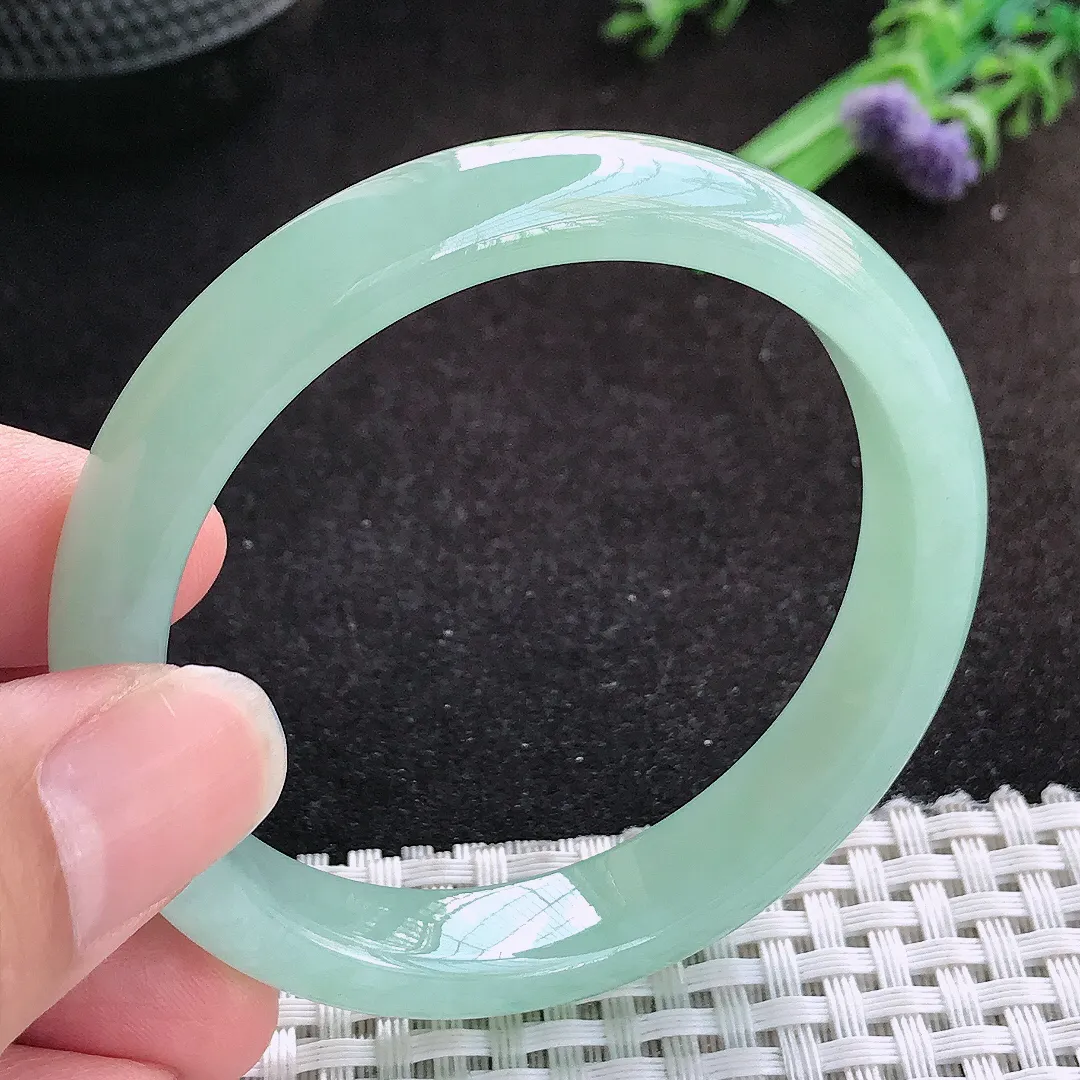 自然光52/10.7/7老坑冰胶水灵秀气冰晴绿手镯小圈口翡翠宽边玉镯手环