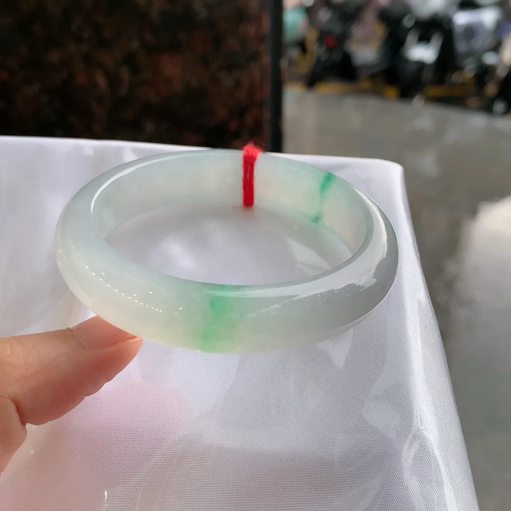 正圈高冰绿花 无瑕 尺寸:55.7/13.2/8.4 花美