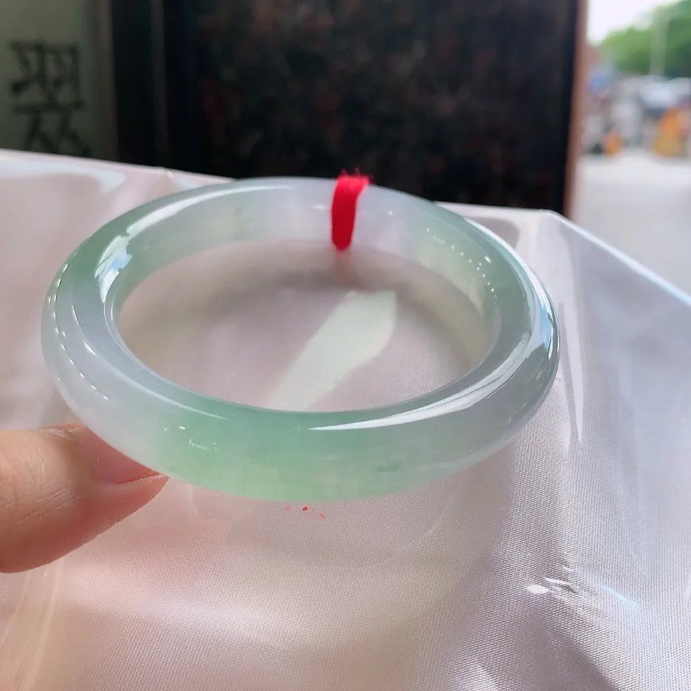 圆条冰玻春彩 无瑕 尺寸:56.1/10.8  种色俱佳