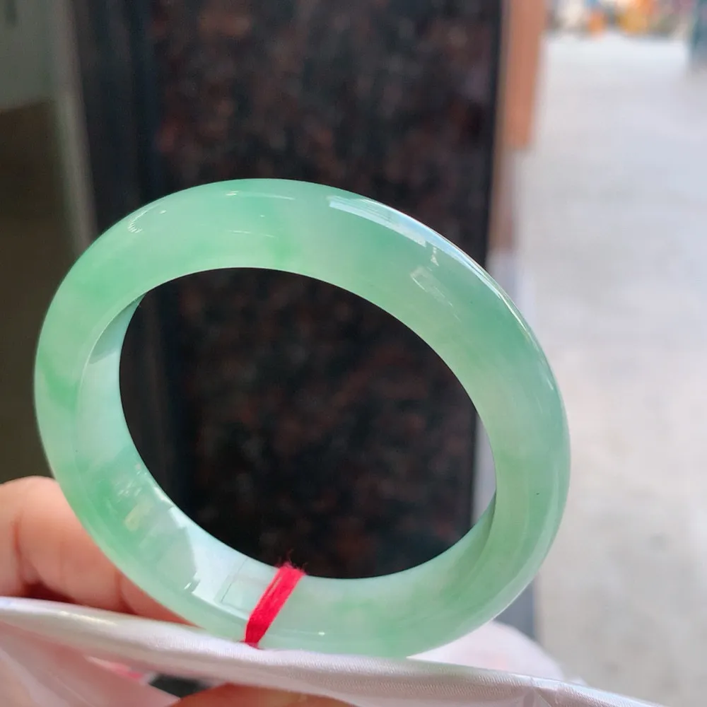 正圈高冰绿 内圈微棉线 尺寸:52.2/12.3/8.7 种色兼备
