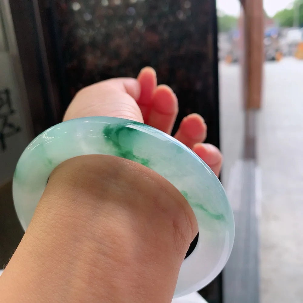 圆条冰玻飘花 无瑕 尺寸:58.4/12 花美 种水好🥰🥰