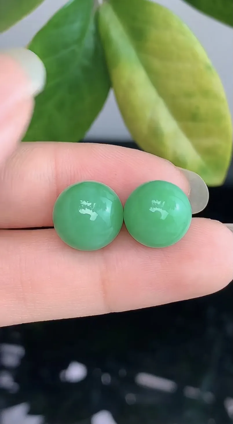 天然A货翡翠-冰糯种飘绿胶感圆珠玉坠一对0914-281，尺寸取一11，重量5.50g