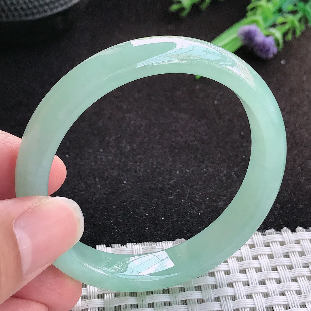 自然光52/10.7/7老坑冰胶水灵秀气冰晴绿手镯小圈口翡翠宽边玉镯手环