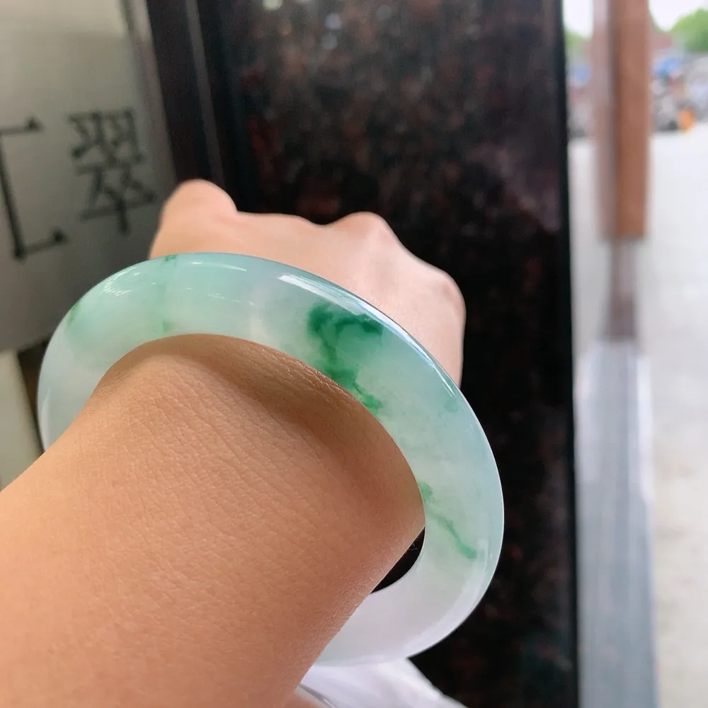圆条冰玻飘花 无瑕 尺寸:58.4/12 花美 种水好🥰🥰