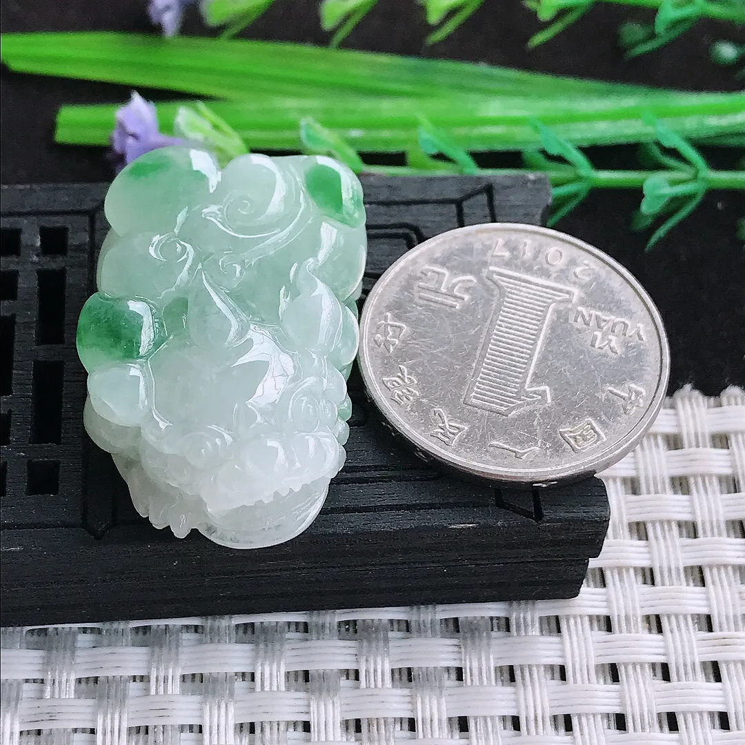自然光32.5/20.8/11老坑冰润起胶飘绿貔貅吊坠天然翡翠玉坠挂件