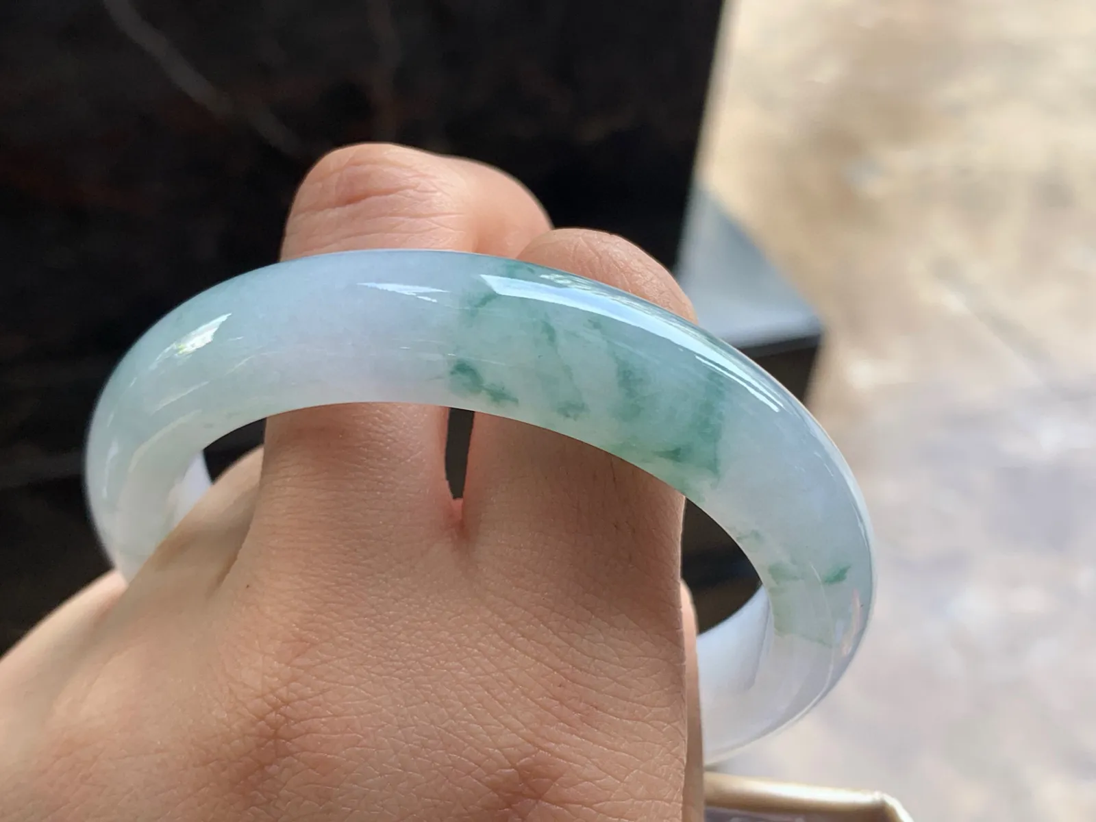 57-12.6-9.5

蓝花手镯^_^飘花灵韵 清新