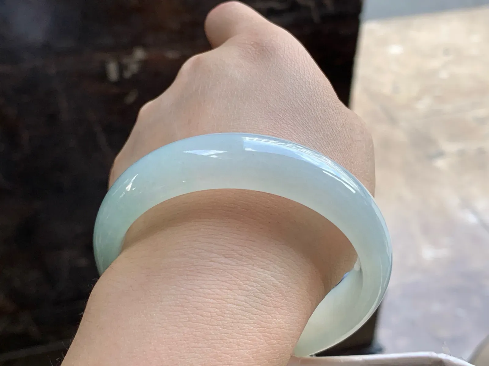 59-15.7-8

冰种宽版手镯^_^水润  清新
