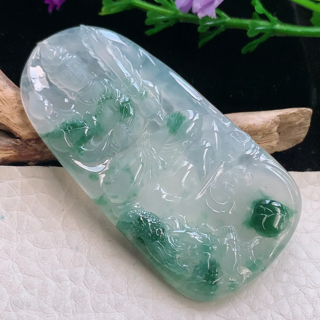 qxm实拍63*31.8*5.8缅甸翡翠冰飘花虚空藏菩萨吊坠御龙观音
