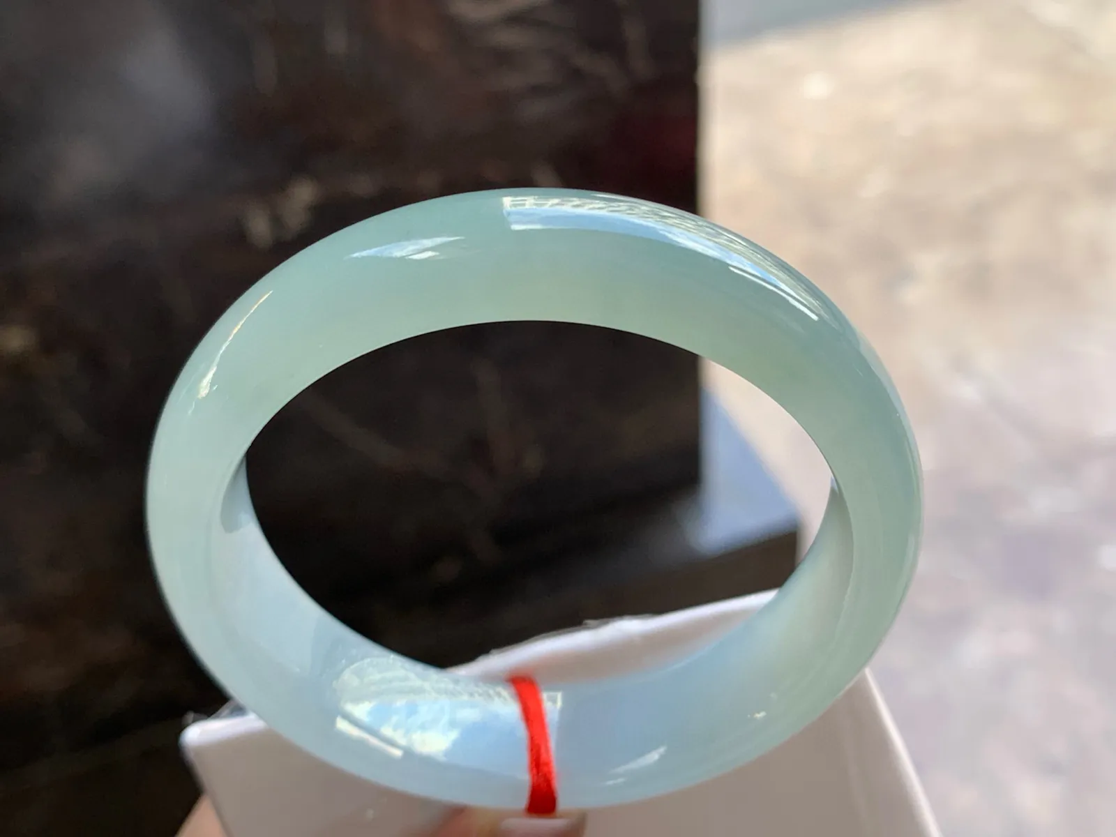 59-15.7-8

冰种宽版手镯^_^水润  清新