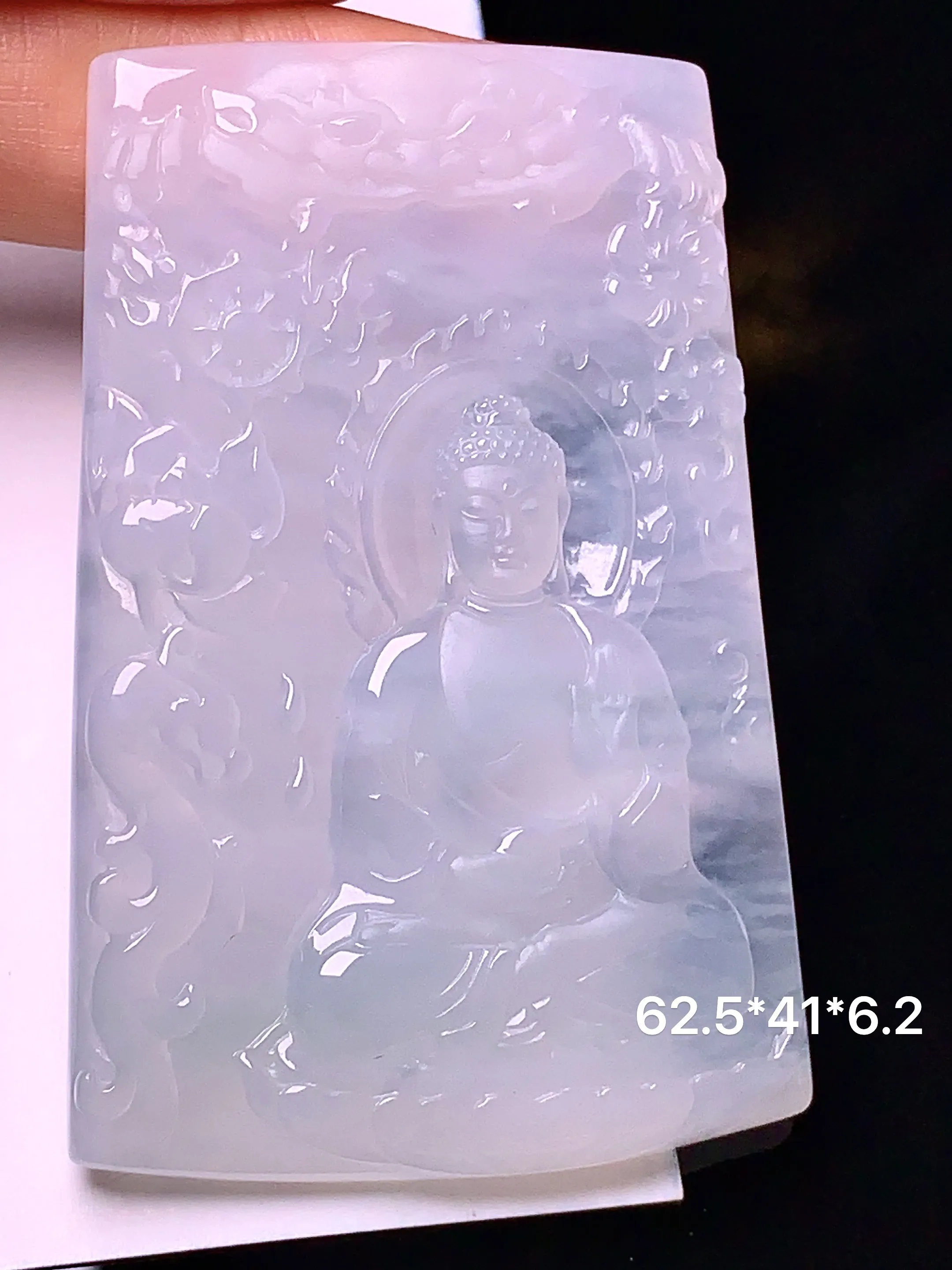 冰种大日如来佛祖吊坠 玉质细腻 色泽艳丽  整体尺寸62.5*41*6.2