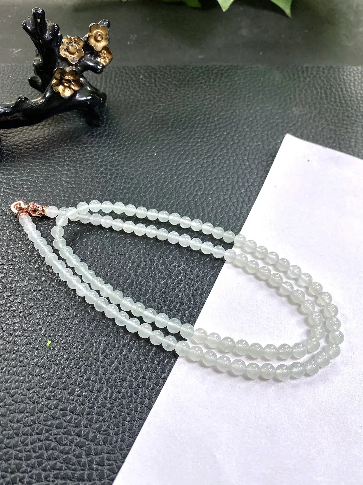 缅甸天然翡翠A货，卡6冰种起光起胶圆珠项链手链，尺寸：6mm/108颗，长度630mm，重量：约41g