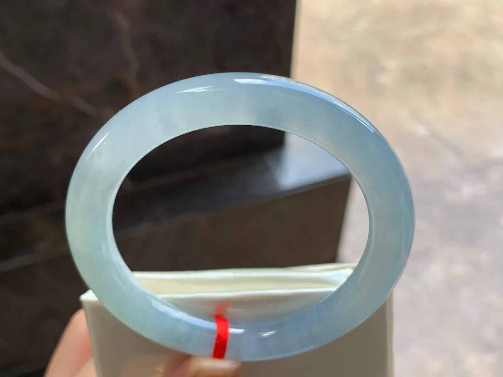 53-9

冰紫圆条手镯^_^水润清新
