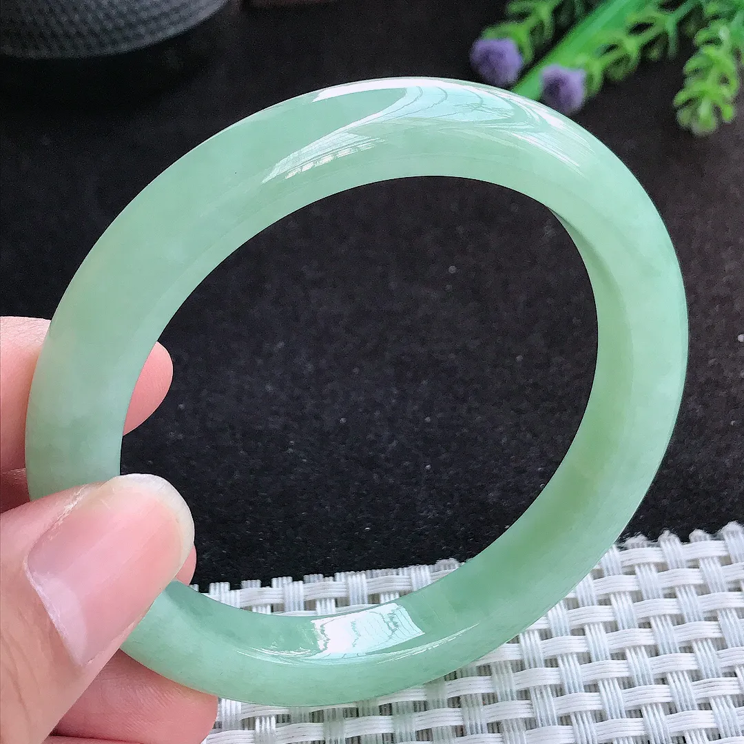 自然光58/10.2/8.8老坑冰润水灵冰晴甜绿手镯宽边翡翠玉镯手环