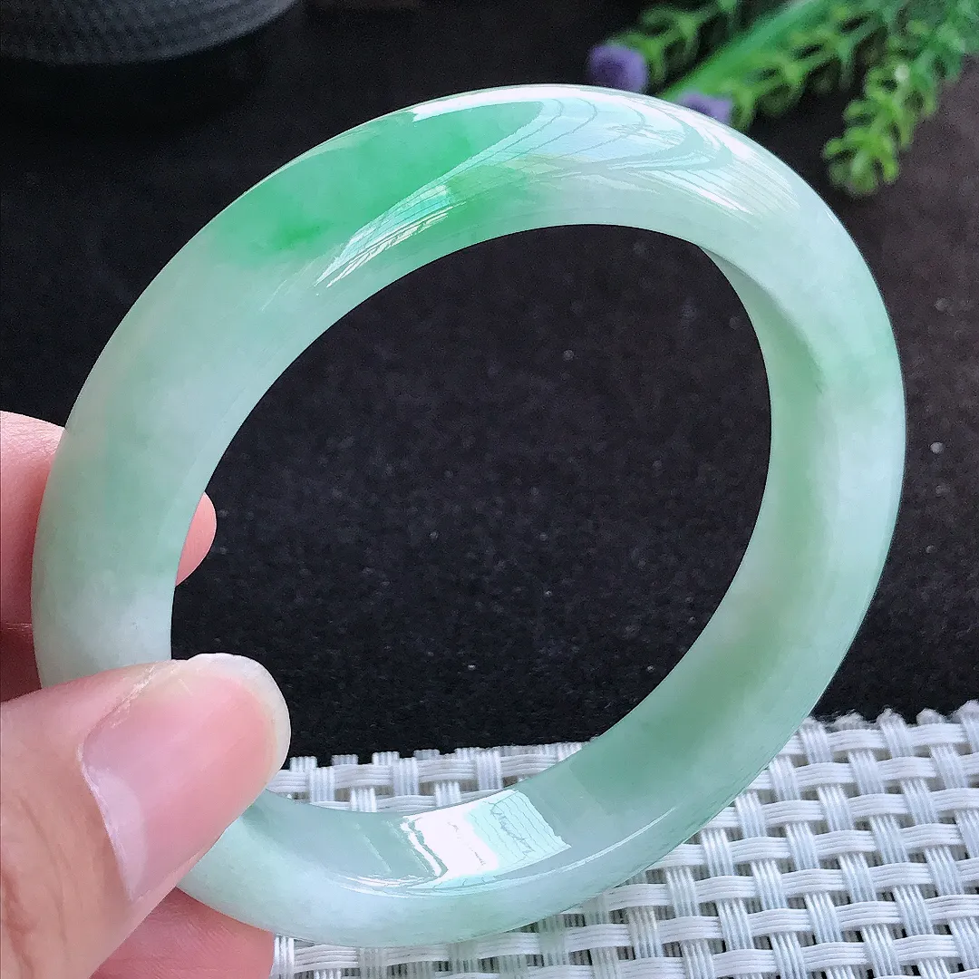 自然光59.5/13/9老坑冰润水灵飘绿手镯宽边翡翠玉镯手环