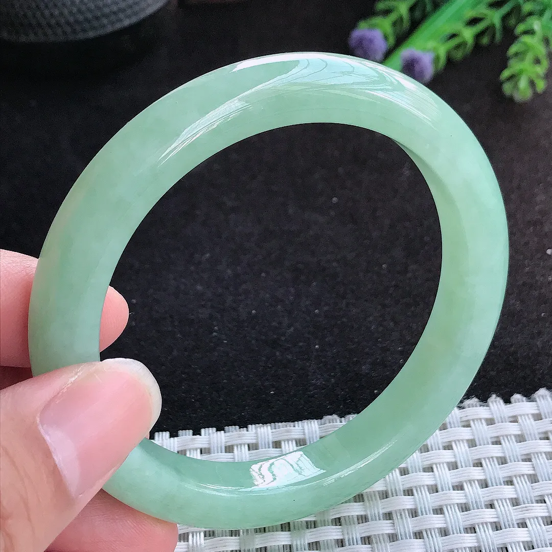 自然光58/10.2/8.8老坑冰润水灵冰晴甜绿手镯宽边翡翠玉镯手环