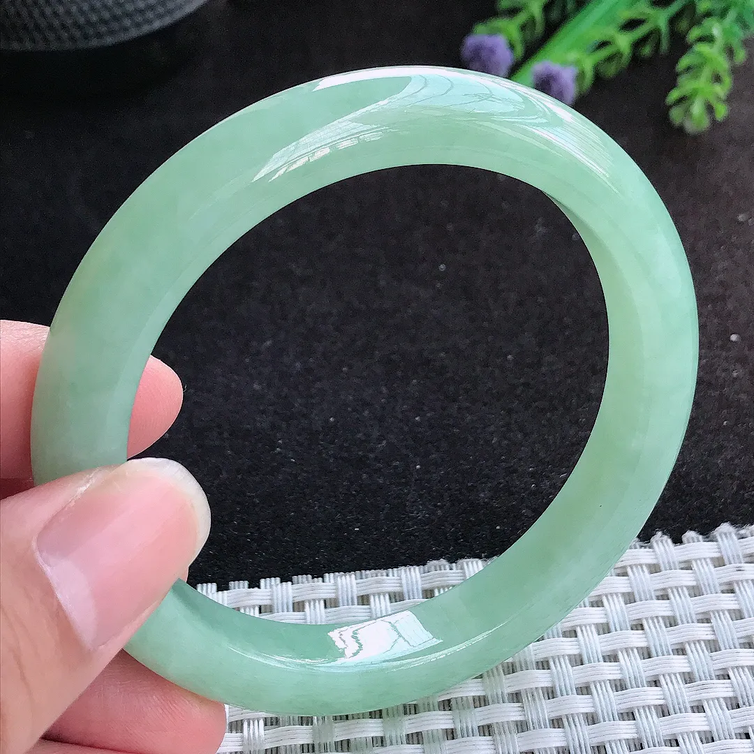 自然光58/10.2/8.8老坑冰润水灵冰晴甜绿手镯宽边翡翠玉镯手环