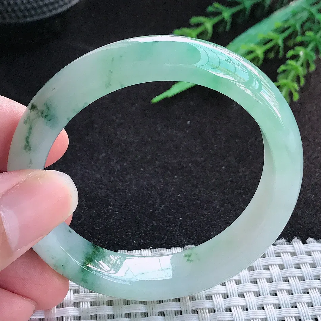 自然光52/12.3/8.2老坑冰胶果冻飘绿手镯宽边翡翠玉镯手环