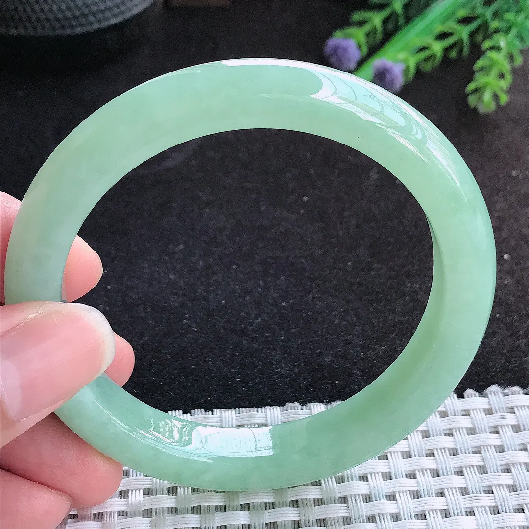 自然光58/10.2/8.8老坑冰润水灵冰晴甜绿手镯宽边翡翠玉镯手环