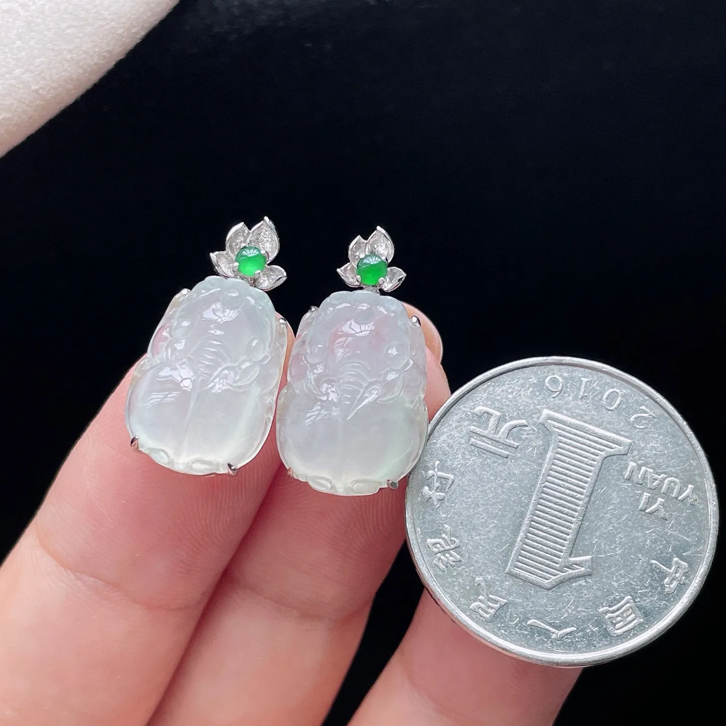 18K 冰种·貔貅
单件价
裸15.8-11.9-5.3