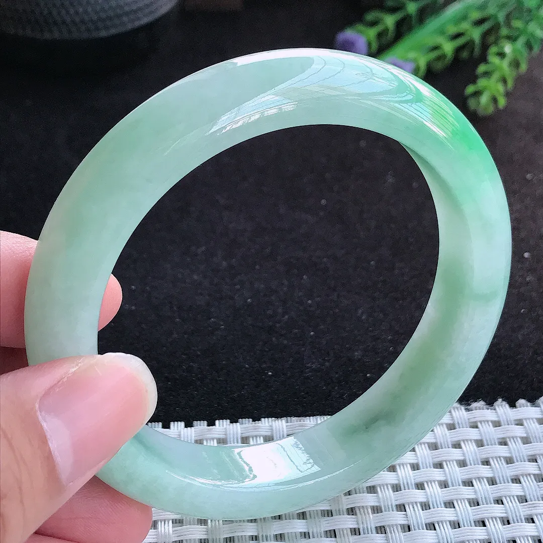 自然光59.5/13/9老坑冰润水灵飘绿手镯宽边翡翠玉镯手环