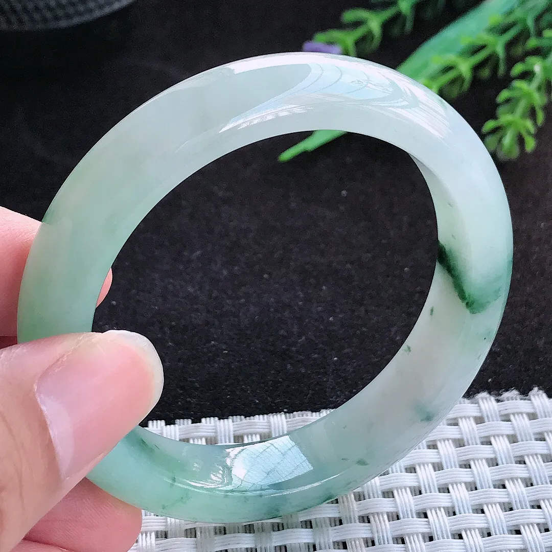 自然光52/12.3/8.2老坑冰胶果冻飘绿手镯宽边翡翠玉镯手环