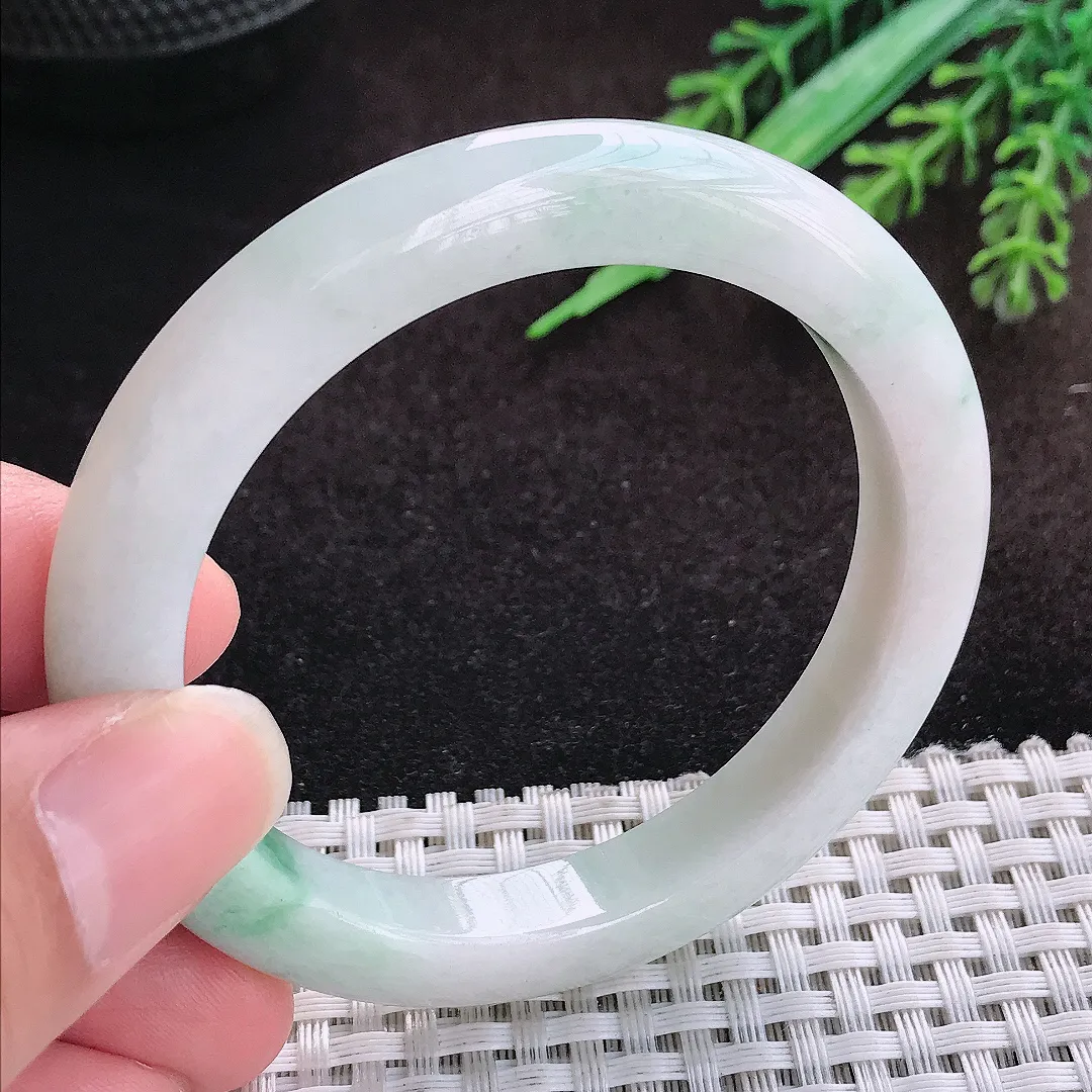 自然光52.5/8.8/8.4老坑秀气温润飘花手镯宽边翡翠玉镯美人镯
