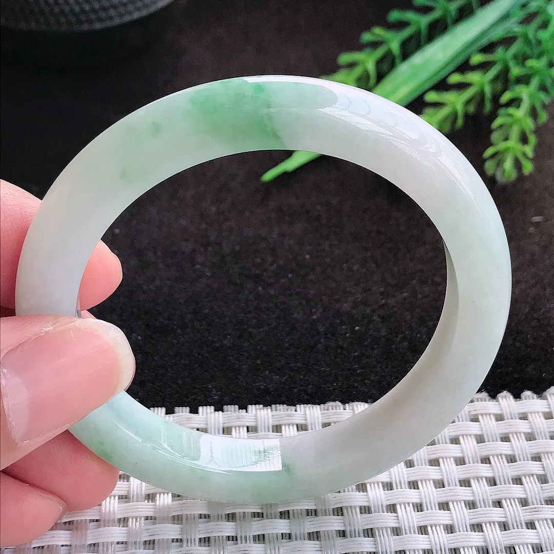 自然光52.5/8.8/8.4老坑秀气温润飘花手镯宽边翡翠玉镯美人镯