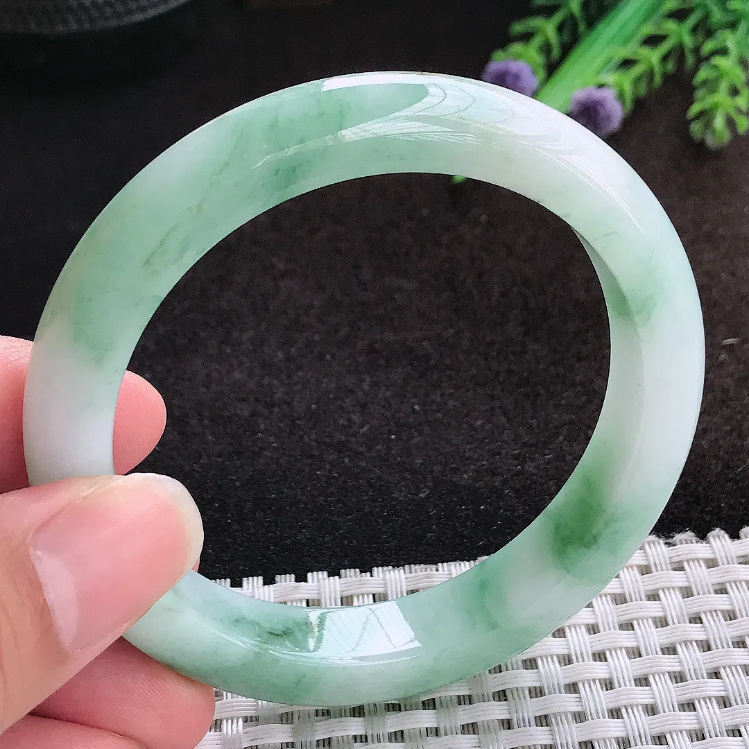 自然光56.5/11.4/8.6老坑精美温润飘花手镯宽边翡翠玉镯美人镯