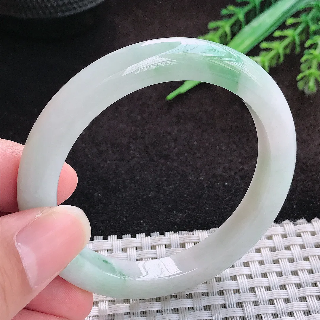 自然光52.5/8.8/8.4老坑秀气温润飘花手镯宽边翡翠玉镯美人镯