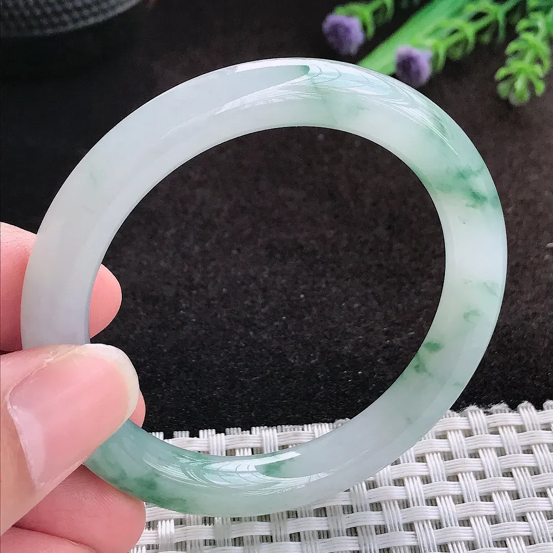 自然光51/8.6/8.7老坑冰胶水灵小圈口飘花圆条手镯宽边翡翠玉镯美人镯