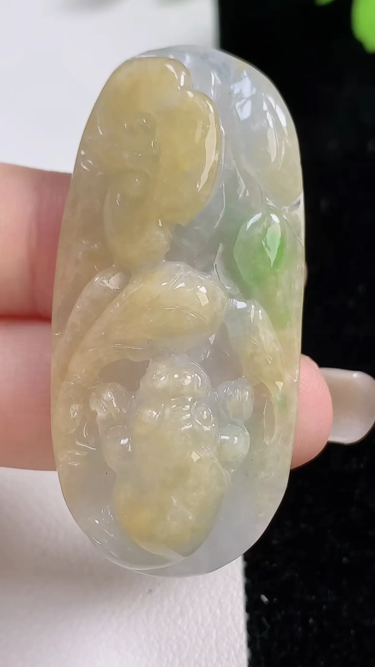 缅甸天然翡翠a货 老坑料起胶冰润  双彩黄加绿招财貔貅吊坠，尺寸52-24.5-9mm  y  17.05
