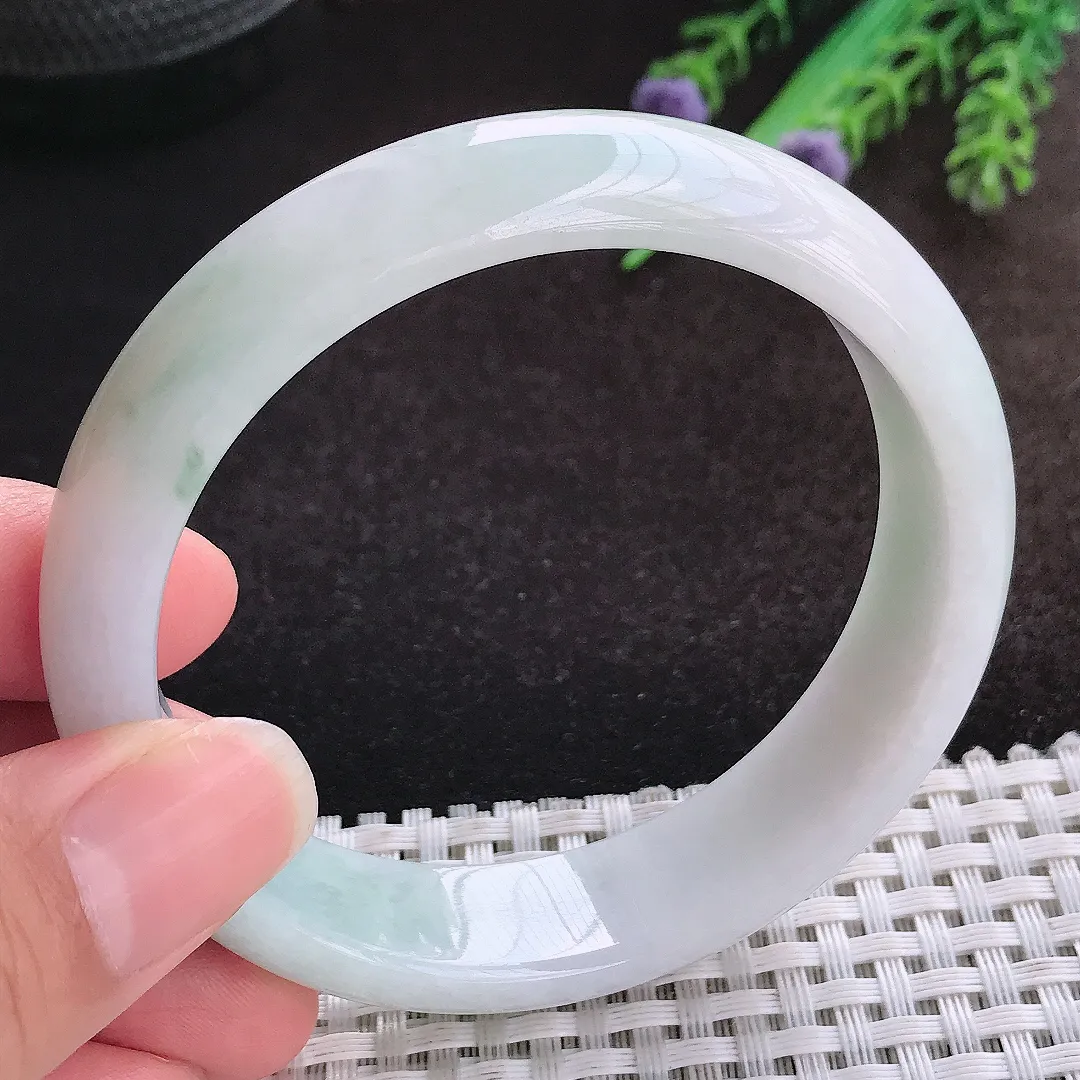 自然光59/15/7.6老坑精美温润飘花手镯宽边翡翠玉镯美人镯