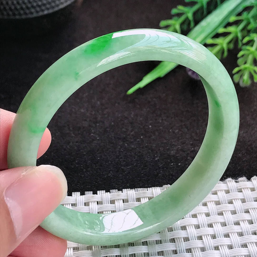 自然光53/10.6/6.5老坑精美满绿飘阳绿手镯宽边翡翠玉镯美人镯